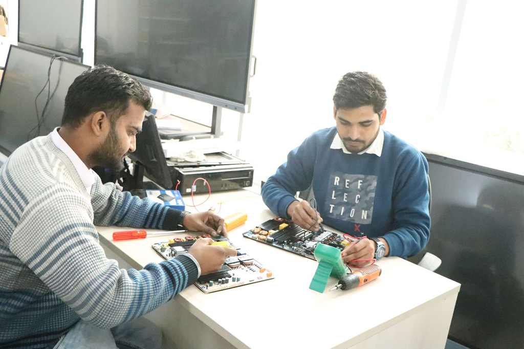 Customer success associate