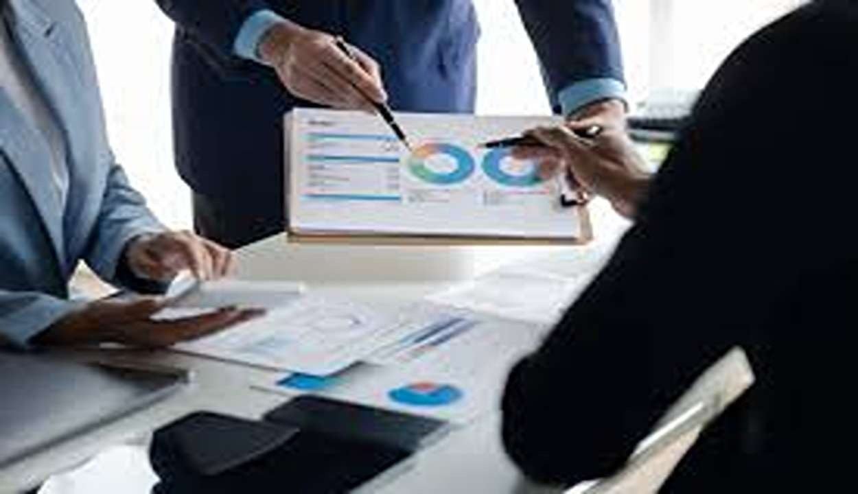 Business operations partner uk role